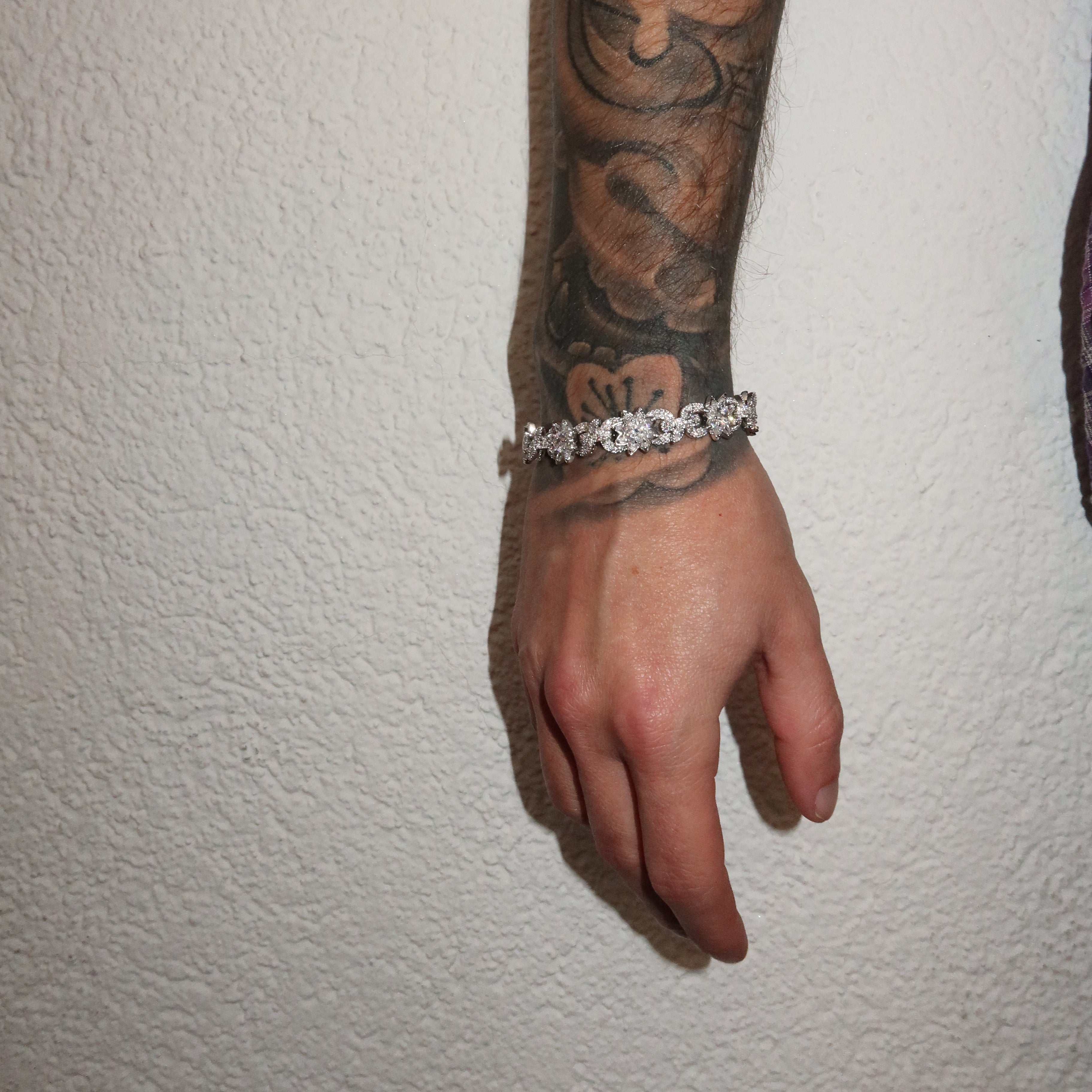 White Gold Plated Flower Iced Out Cuban Bileklik | G Central Store