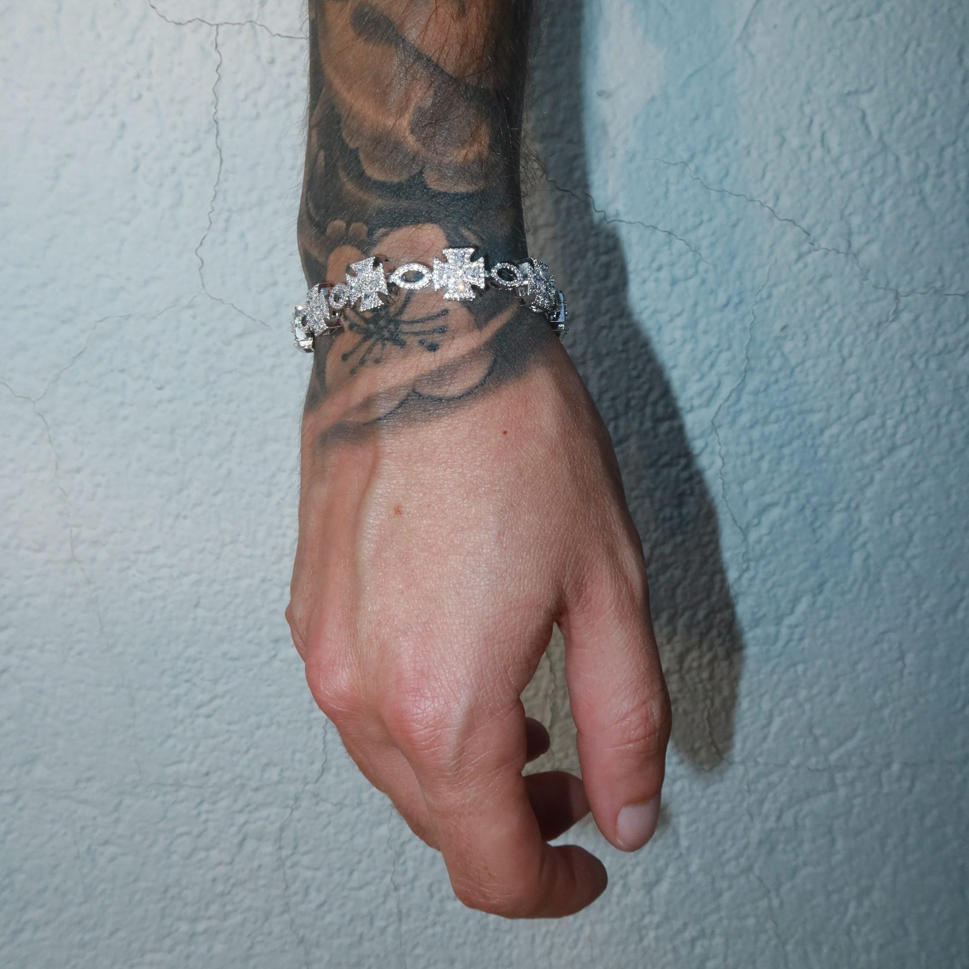 White Gold Iced Motif Oval Link Bracelet