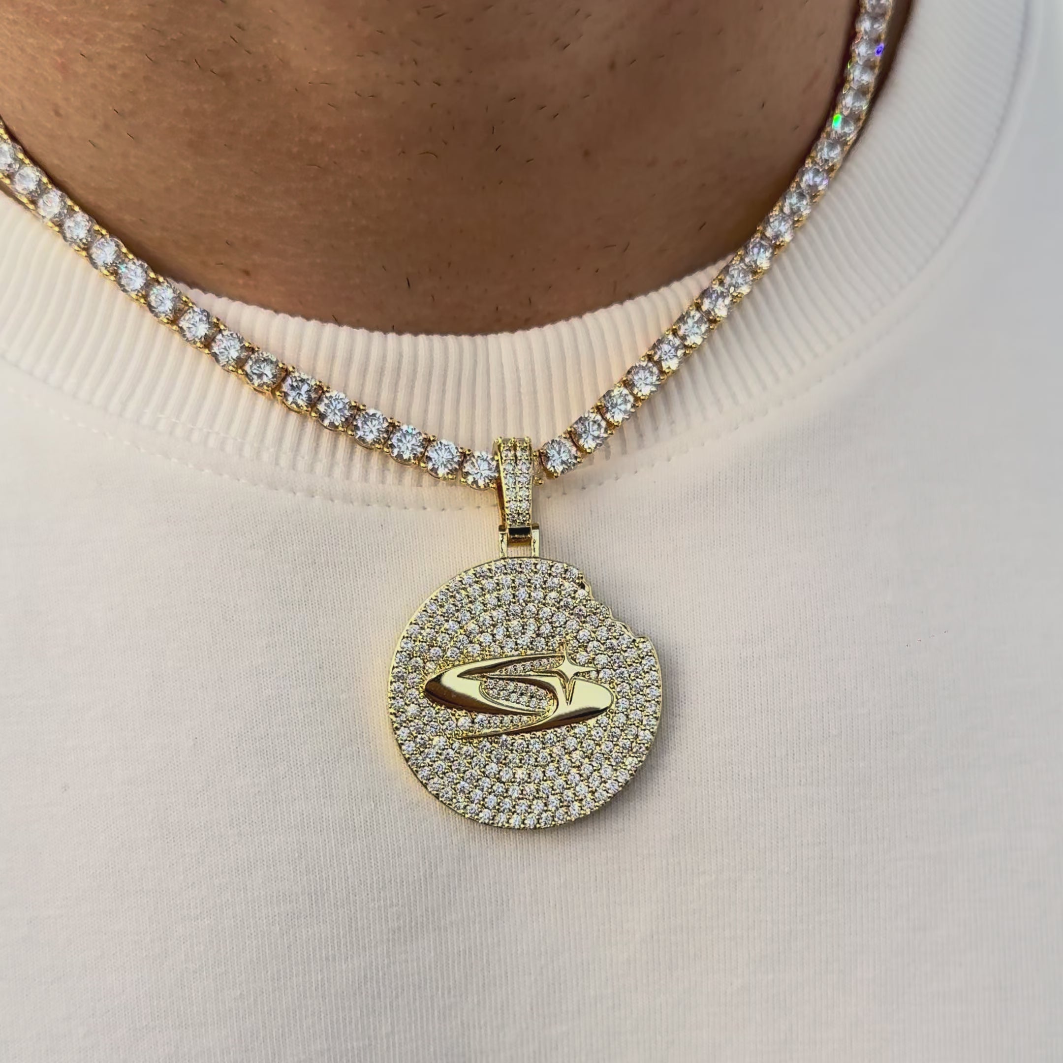14K Gold Plated GC Logo Bitten Pendant